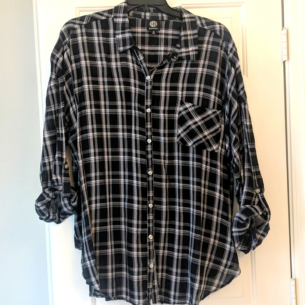 Black and white plaid 3/4 sleeve button up 3X